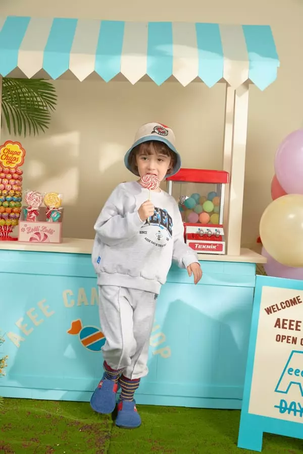 Aeeeday - Korean Children Fashion - #childrensboutique - Double Logo Sweatshirt - 5