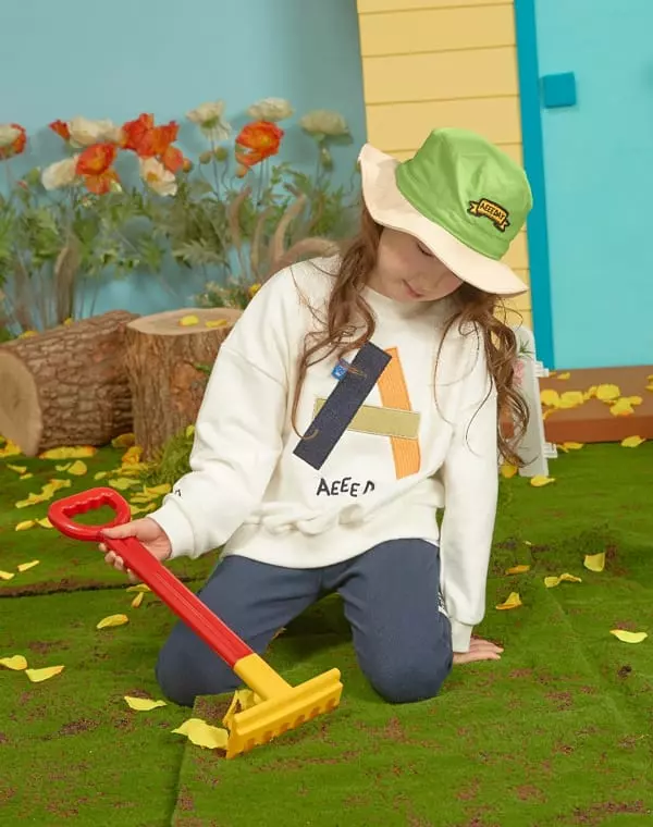 Aeeeday - Korean Children Fashion - #kidsstore - A Sweatshirt - 6