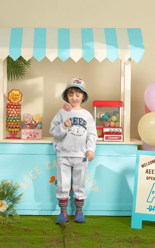 Aeeeday - Korean Children Fashion - #kidzfashiontrend - Double Logo Sweatshirt - 11
