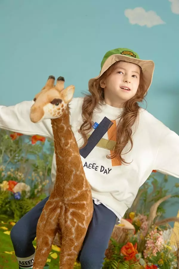 Aeeeday - Korean Children Fashion - #magicofchildhood - A Sweatshirt - 10