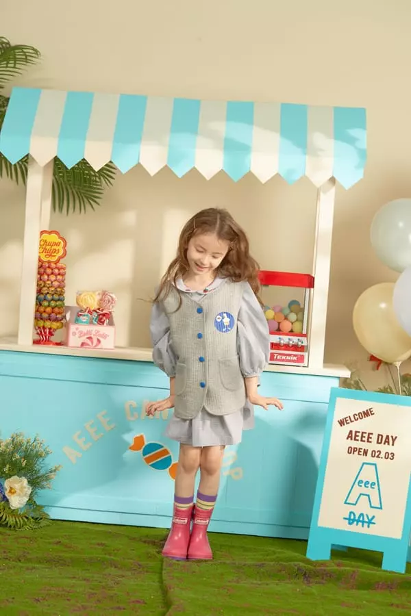 Aeeeday - Korean Children Fashion - #toddlerclothing - Duck Vest - 5