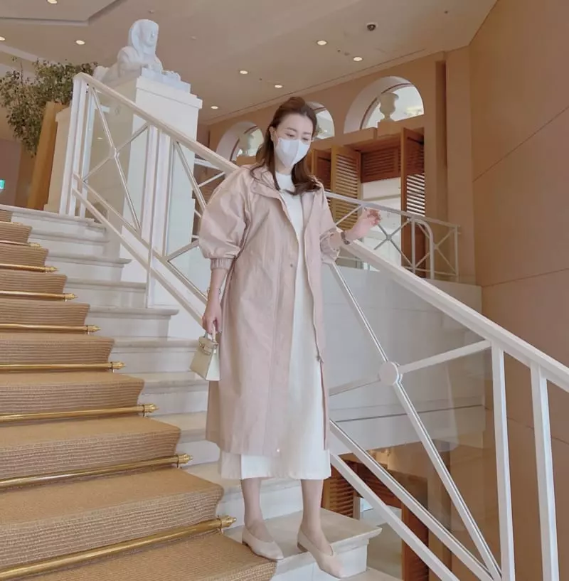 Afterglow - Korean Women Fashion - #momslook - Hoody Long Trench Coat - 5