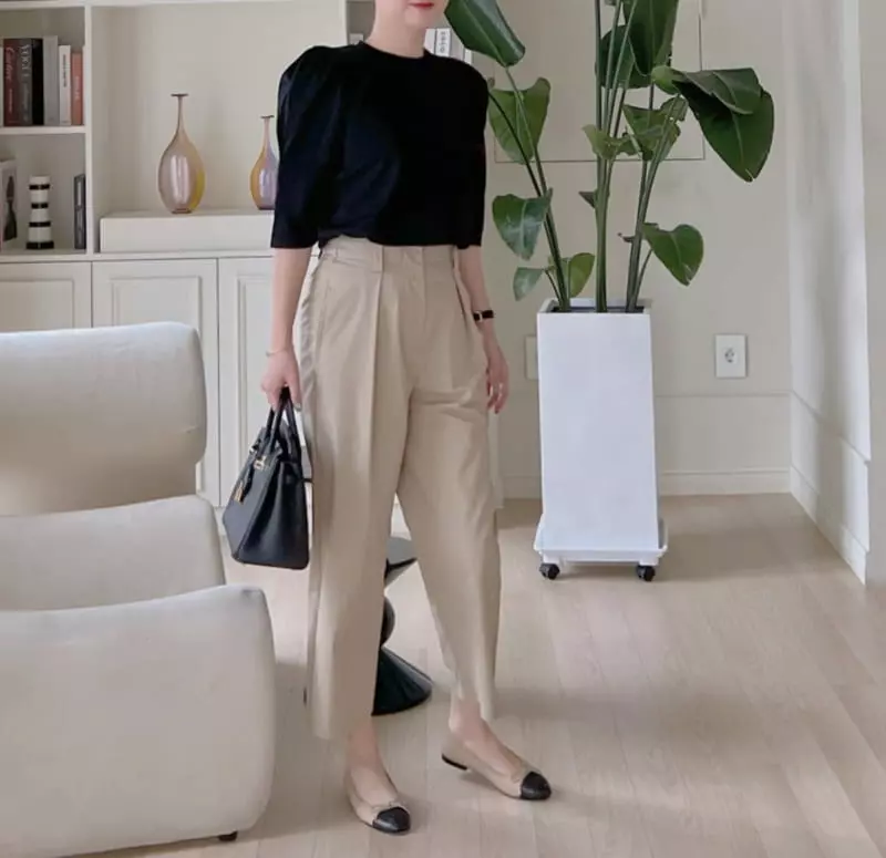 Afterglow - Korean Women Fashion - #momslook - Puff Round Tee - 7