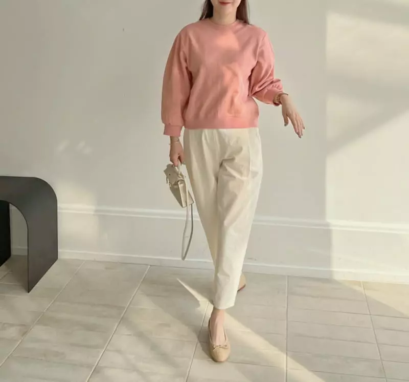 Afterglow - Korean Women Fashion - #momslook - Back Zipper Sweatshirt - 8