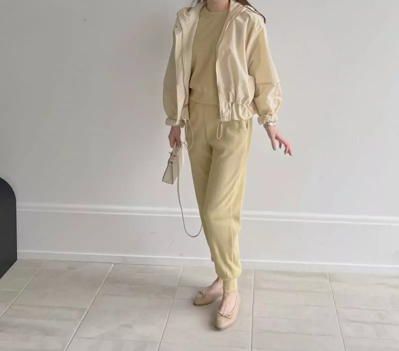 Afterglow - Korean Women Fashion - #momslook - Shirring hoody  - 3