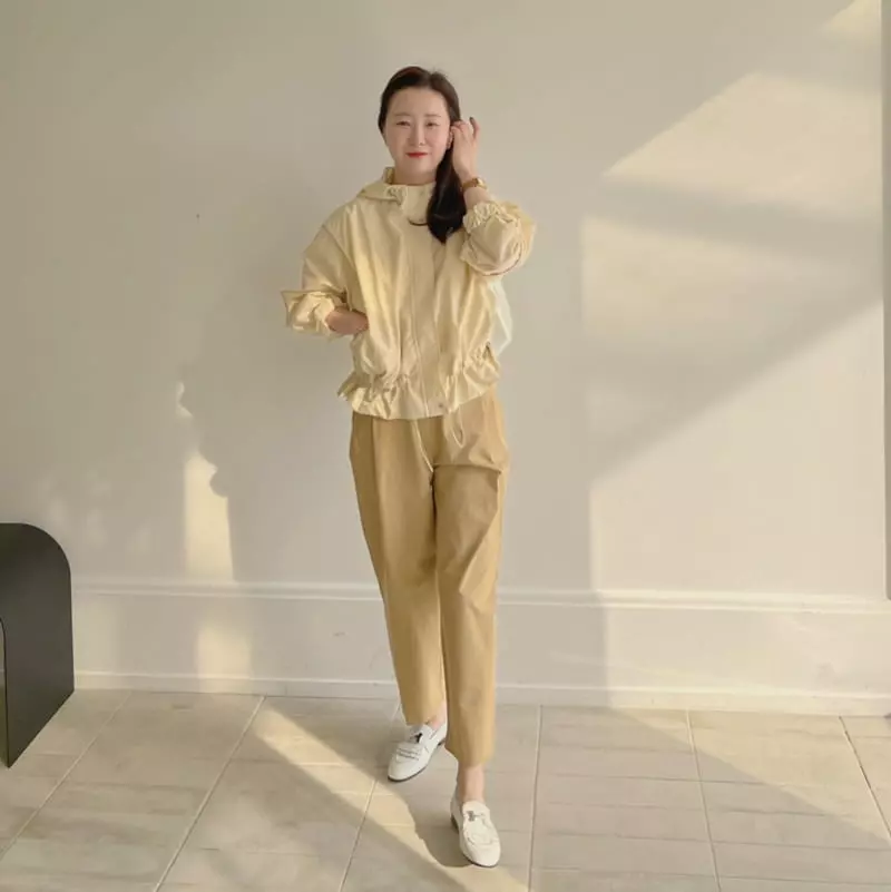 Afterglow - Korean Women Fashion - #momslook - Shirring hoody  - 5