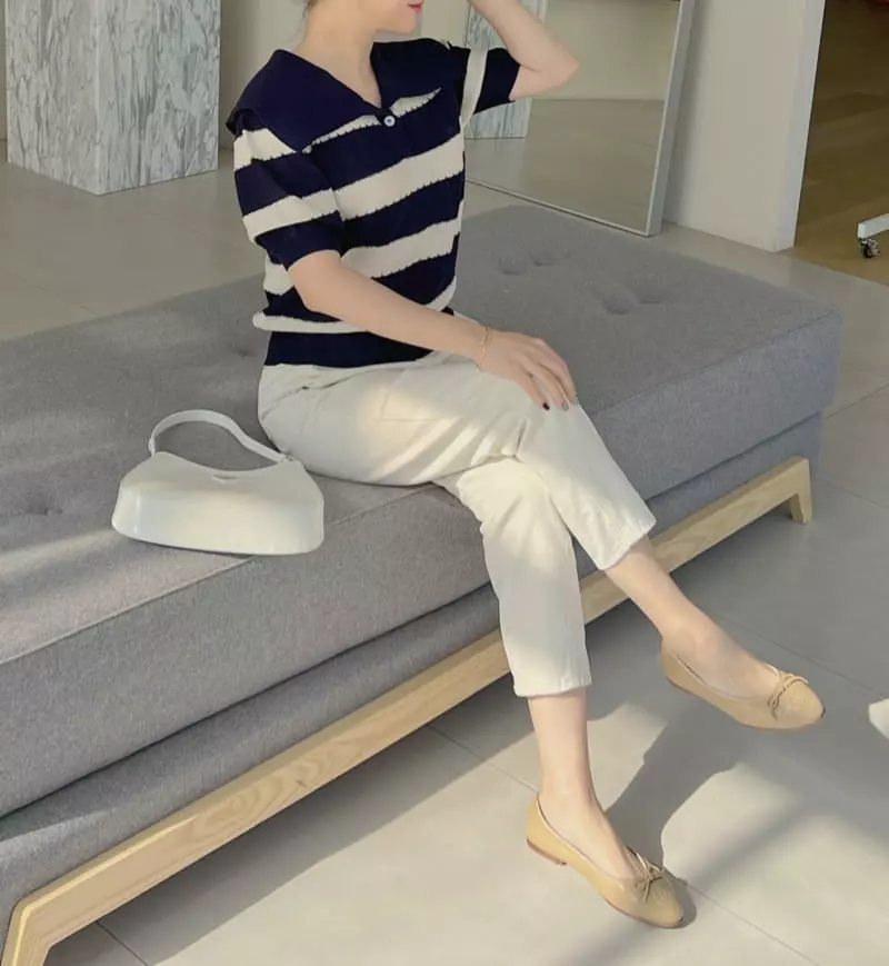 Afterglow - Korean Women Fashion - #momslook - Big Collar Knit Tee - 3
