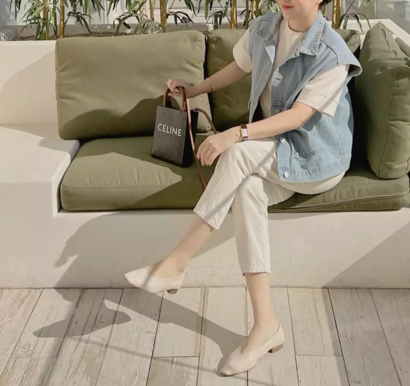 Afterglow - Korean Women Fashion - #restrostyle - 415 Denim Vest - 4