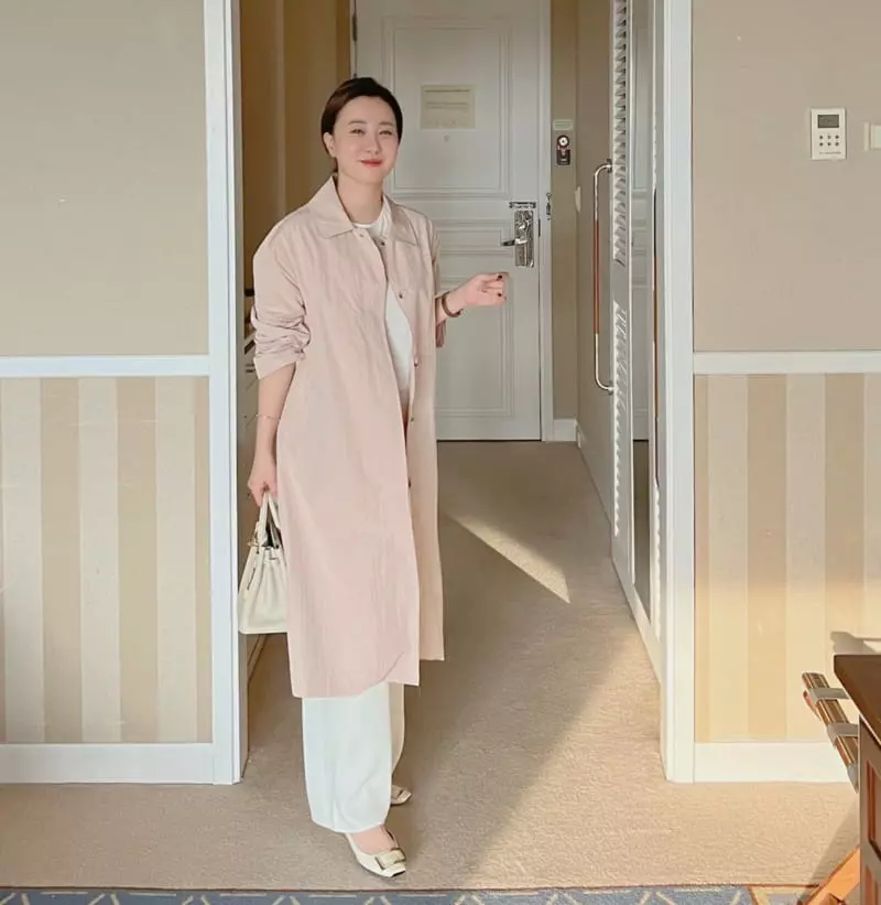 Afterglow - Korean Women Fashion - #vintageinspired - Roe Single Trench Coat - 6