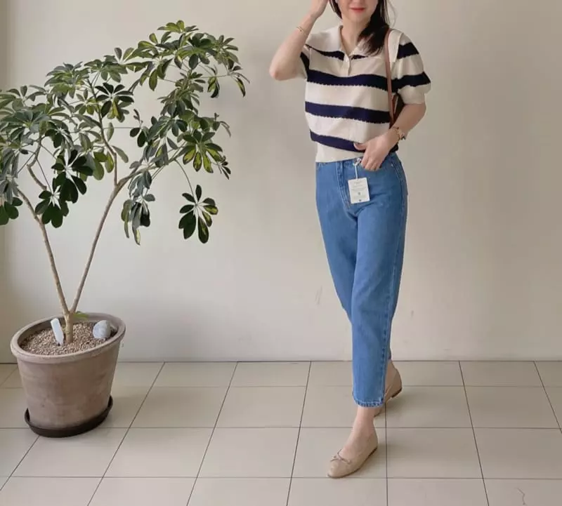 Afterglow - Korean Women Fashion - #vintagekidsstyle - Big Collar Knit Tee - 10