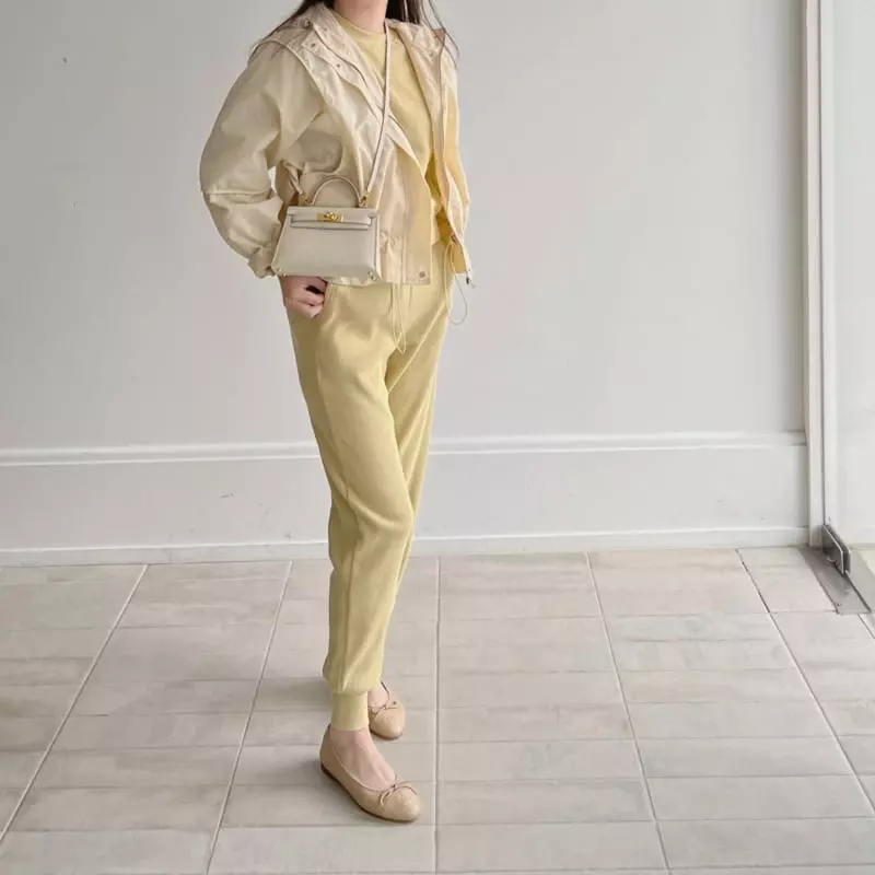 Afterglow - Korean Women Fashion - #momslook - Shirring hoody  - 4