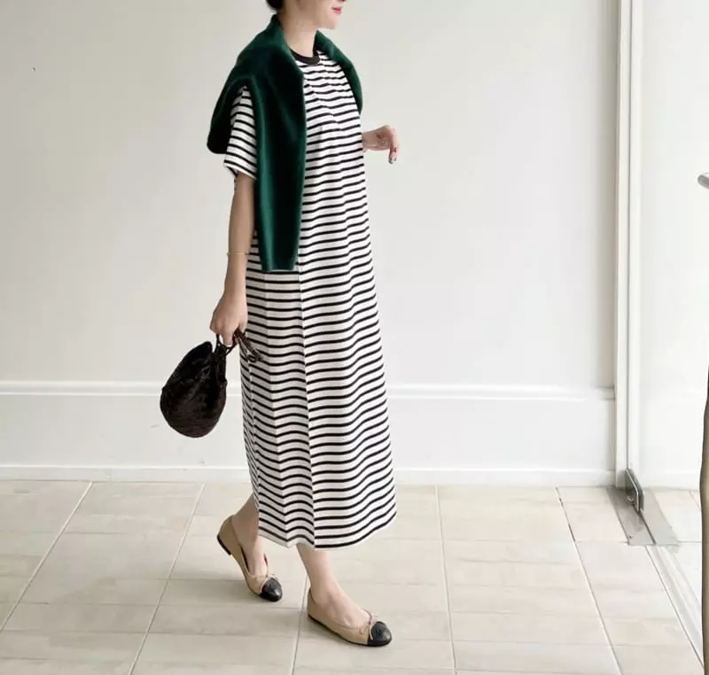 Afterglow - Korean Women Fashion - #womensfashion - Stripe Pintuck One-piece - 5