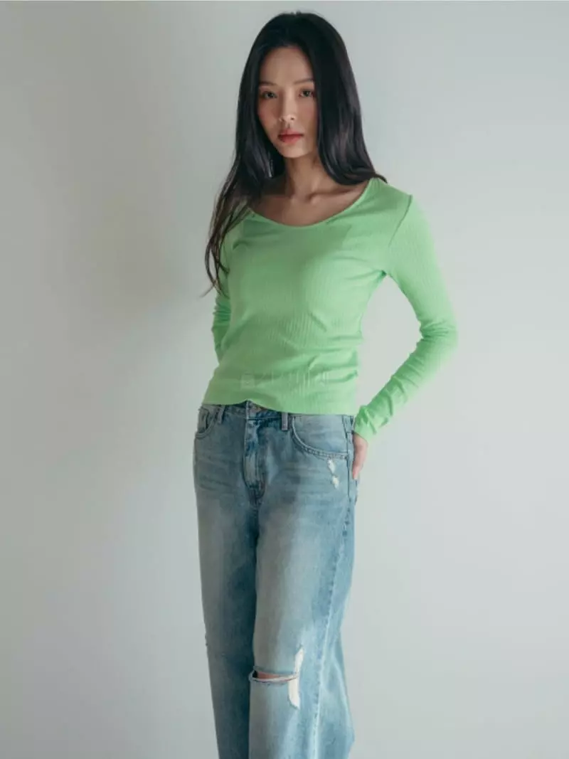 Almond Pepe - Korean Women Fashion - #momslook - Sally Rib Tee