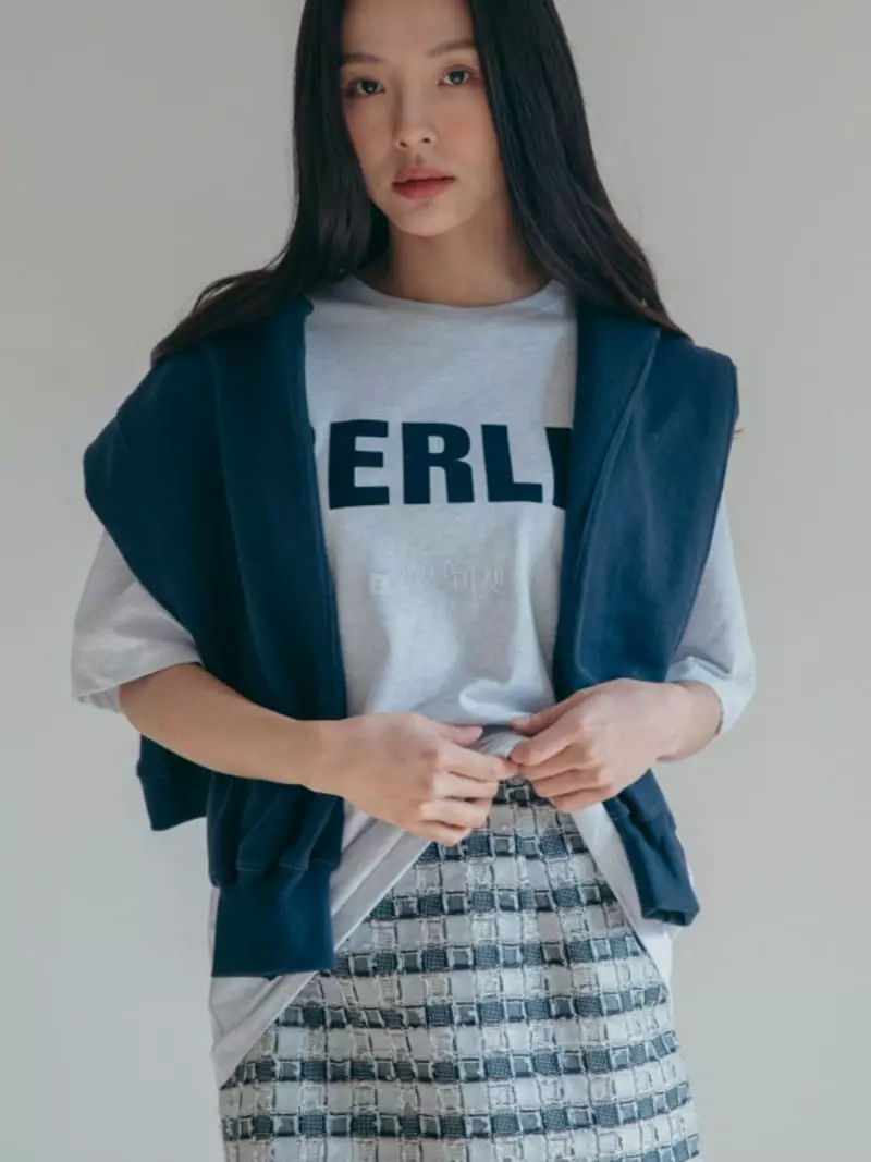 Almond Pepe - Korean Women Fashion - #restrostyle - Berlin Tee - 3
