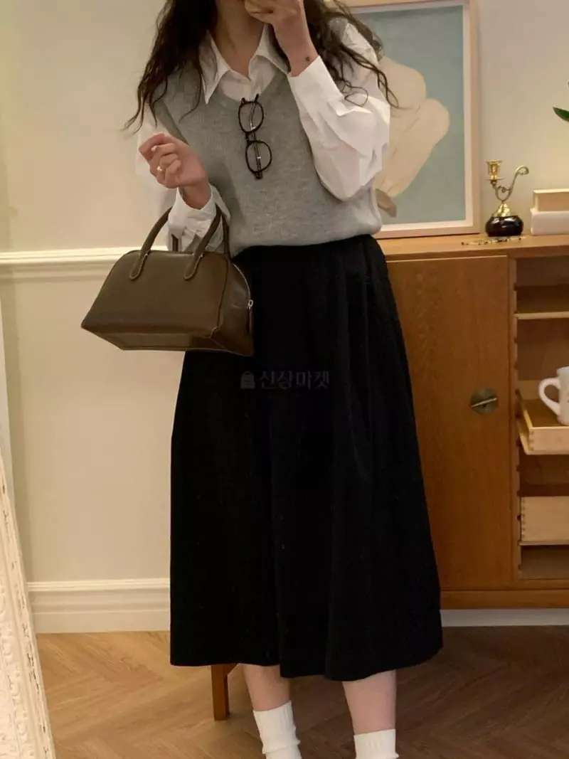 And Floyd - Korean Women Fashion - #womensfashion - Tender Cash Knit Vest - 3