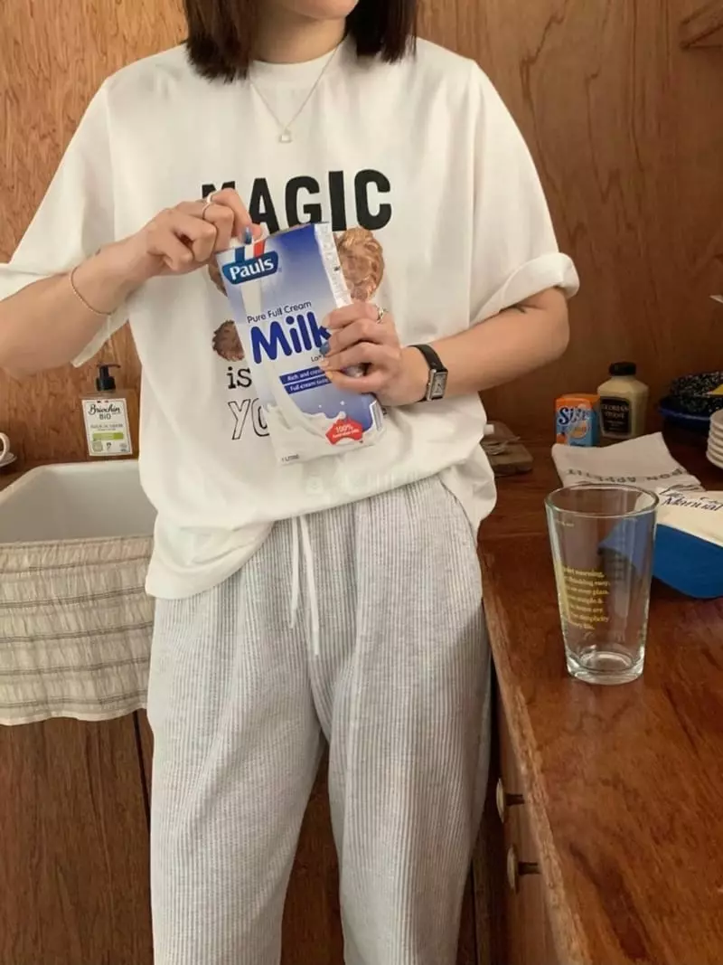 And Floyd - Korean Women Fashion - #womensfashion - Bear Tee - 2