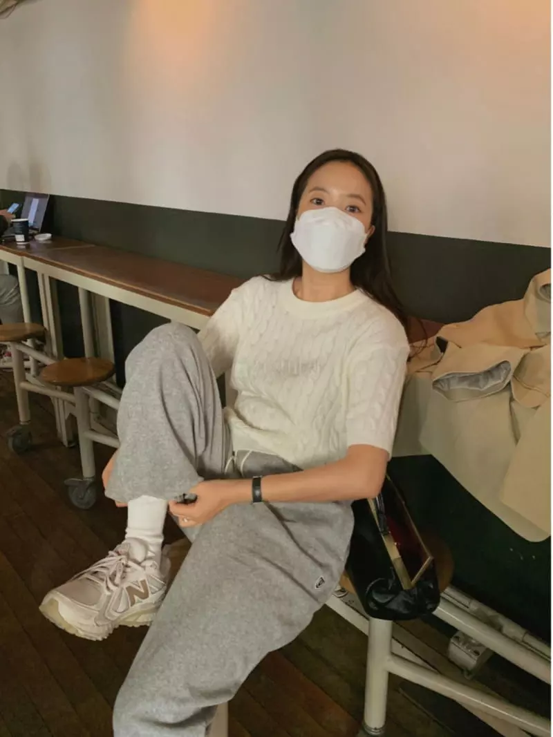 Arr - Korean Women Fashion - #momslook - Terry Jogger Pants - 2
