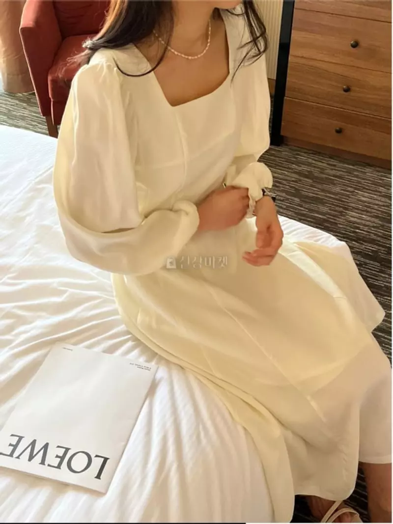 Atthismoment - Korean Women Fashion - #shopsmall - Blossom One-piece - 4