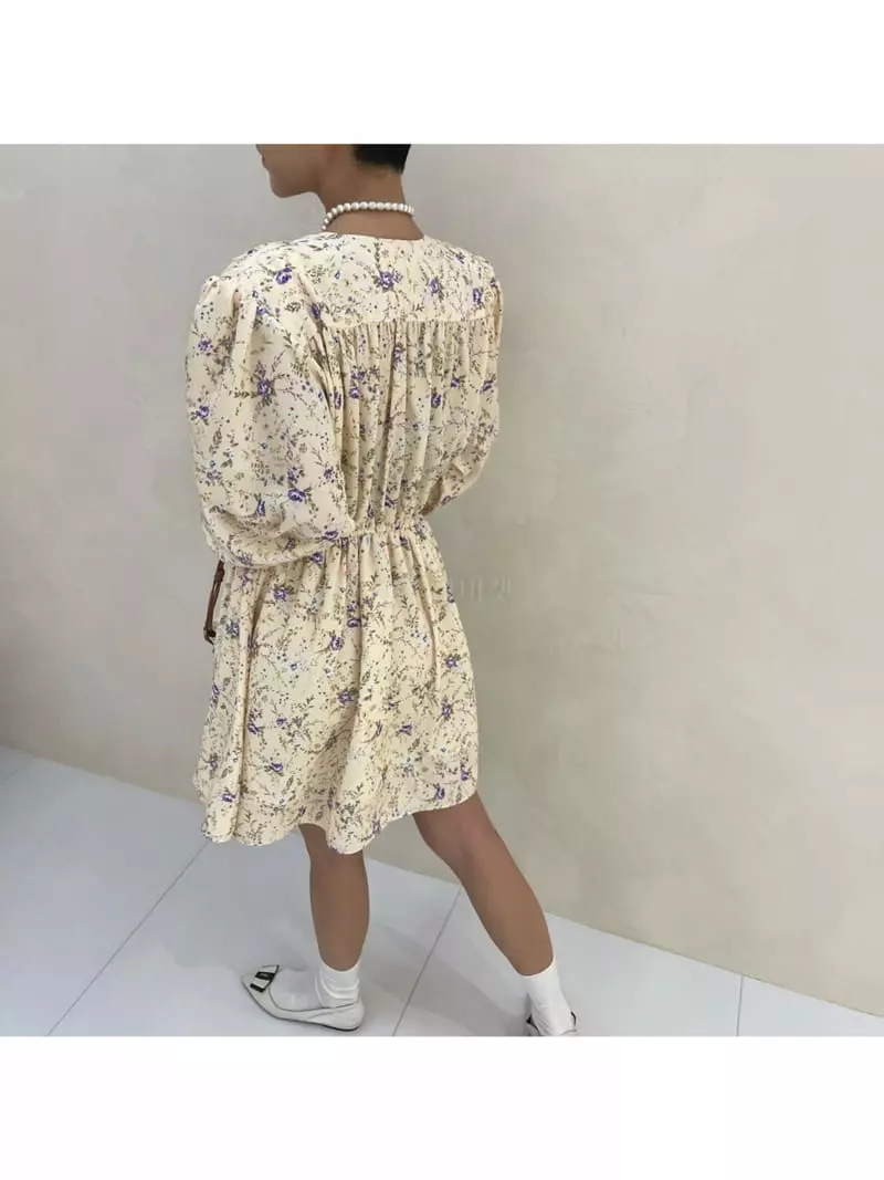 Auver_fit - Korean Women Fashion - #momslook - Fine Flowers Mini One-piece - 2