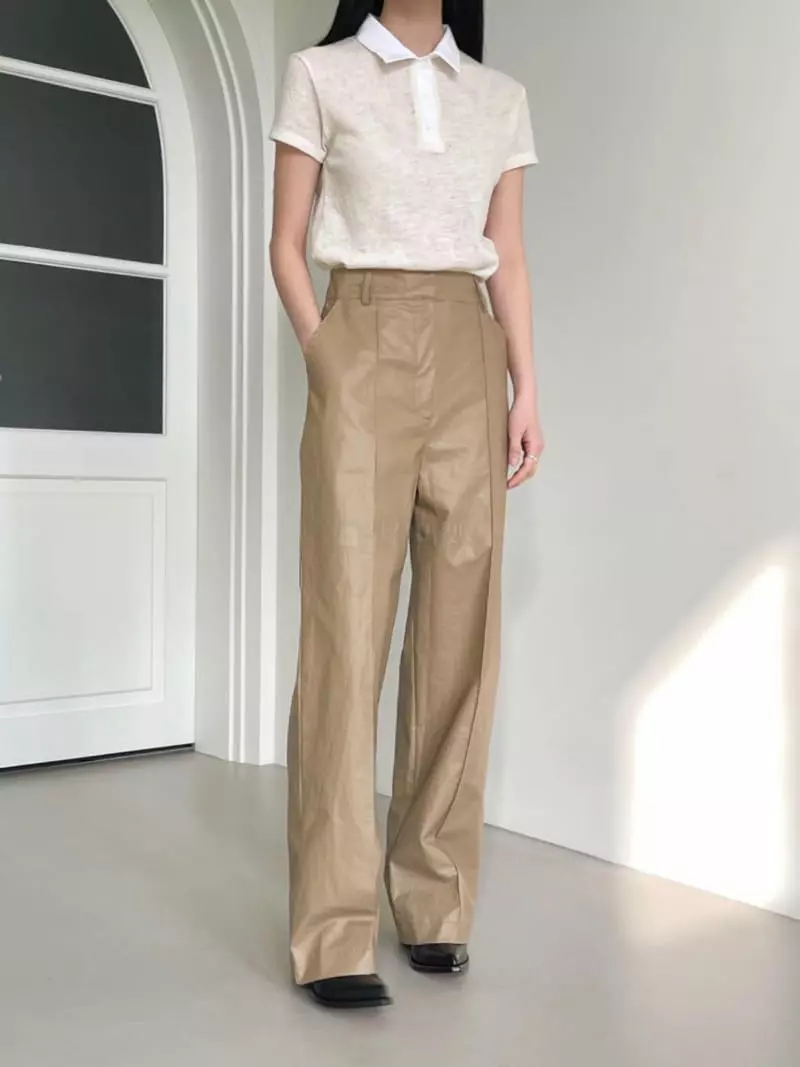 Avecnous - Korean Women Fashion - #restrostyle - Bucket Wool Collar Tee - 4