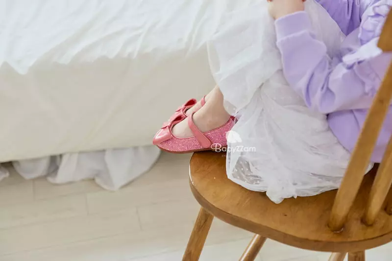 BabyZzam - Korean Children Fashion - #kidsstore - Enamel Ribbon Flats - 12