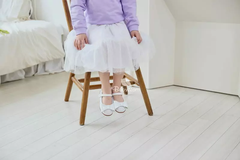 BabyZzam - Korean Children Fashion - #magicofchildhood - Enamel Ribbon Flats - 2