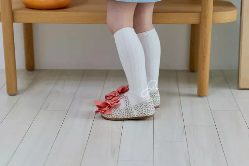 BabyZzam - Korean Children Fashion - #prettylittlegirls - Lovely Ribbon Flats - 2