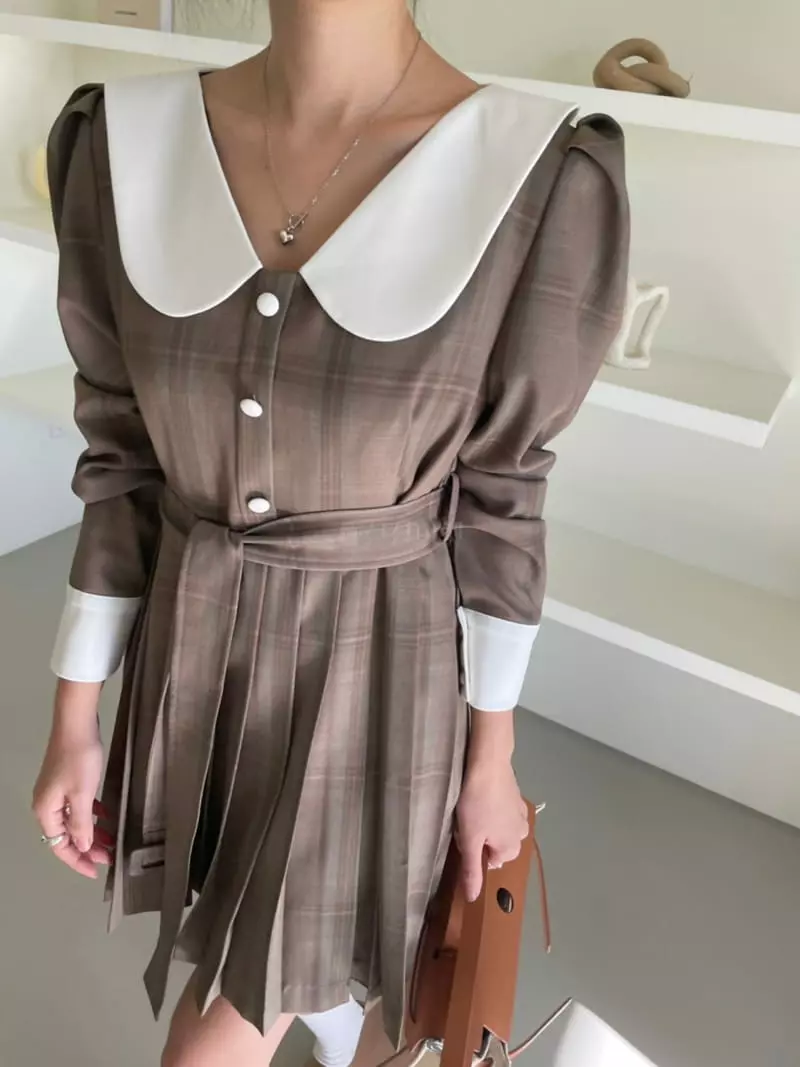 Baguette - Korean Women Fashion - #womensfashion - Pleats Check One-piece - 4