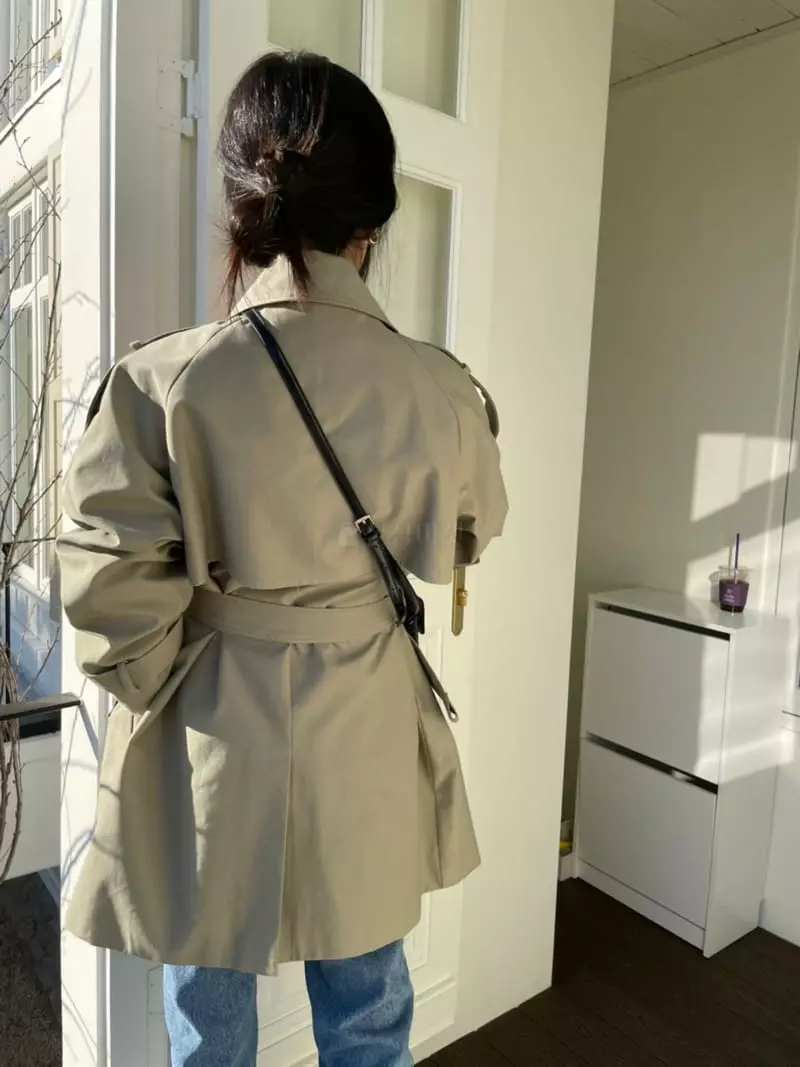 Baguette - Korean Women Fashion - #momslook - Half  Trench Coat - 3