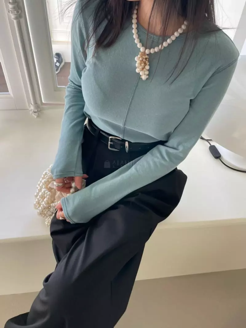 Baguette - Korean Women Fashion - #momslook - Over Lock Tee
