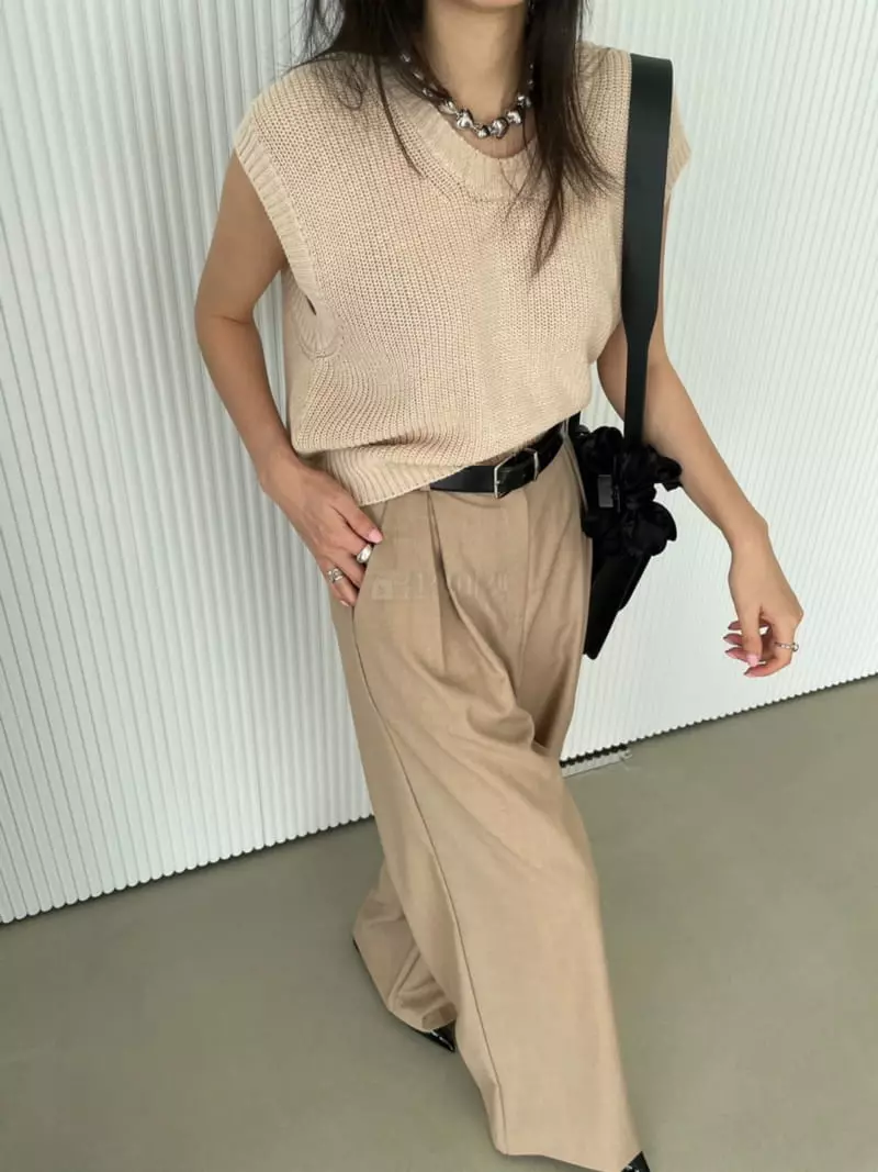 Baguette - Korean Women Fashion - #momslook - Round Vest - 4