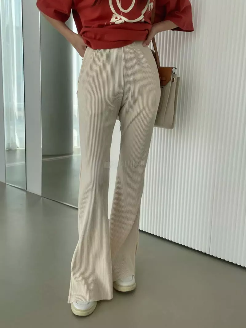 Baguette - Korean Women Fashion - #womensfashion - Pleats Pants