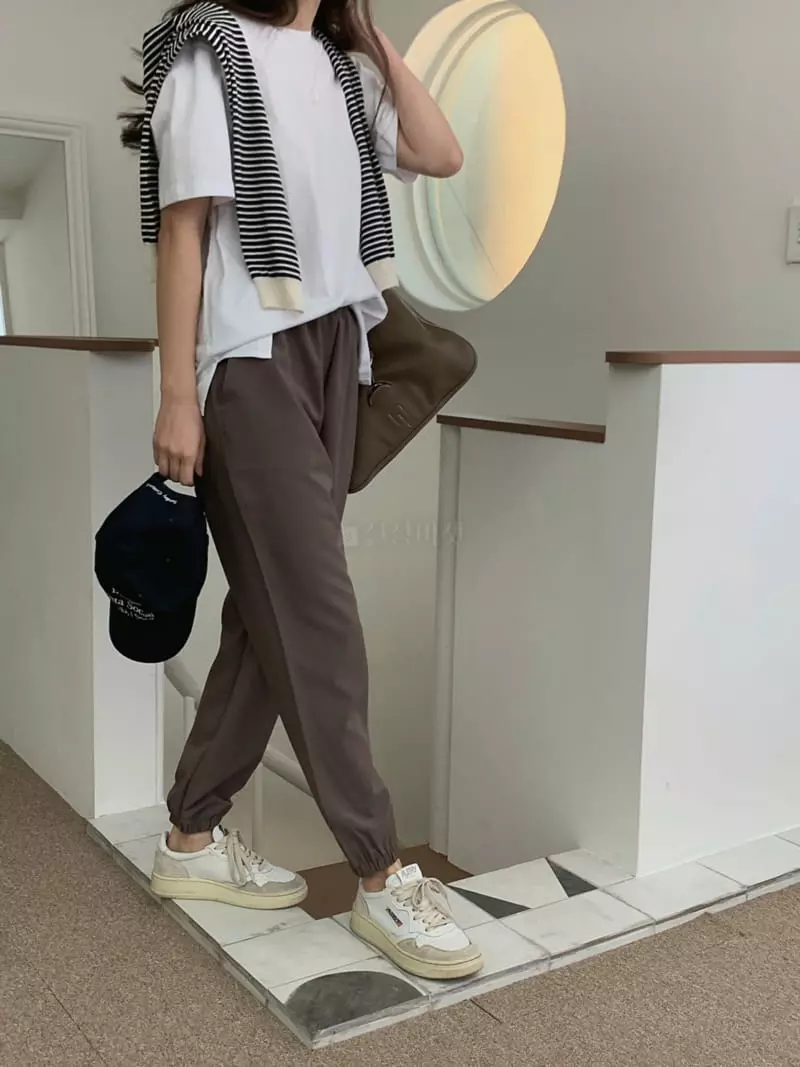 Baking Powder - Korean Women Fashion - #momslook - Hush Jogger Pants