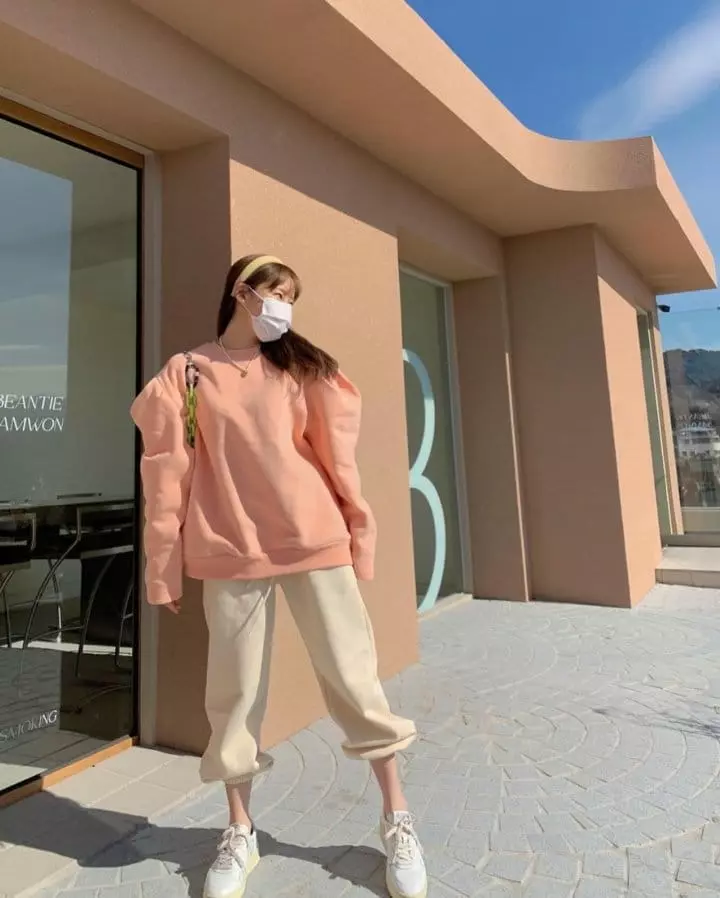 Black Fuchsia - Korean Women Fashion - #momslook - Puff Hood Set Sweatshirt - 2