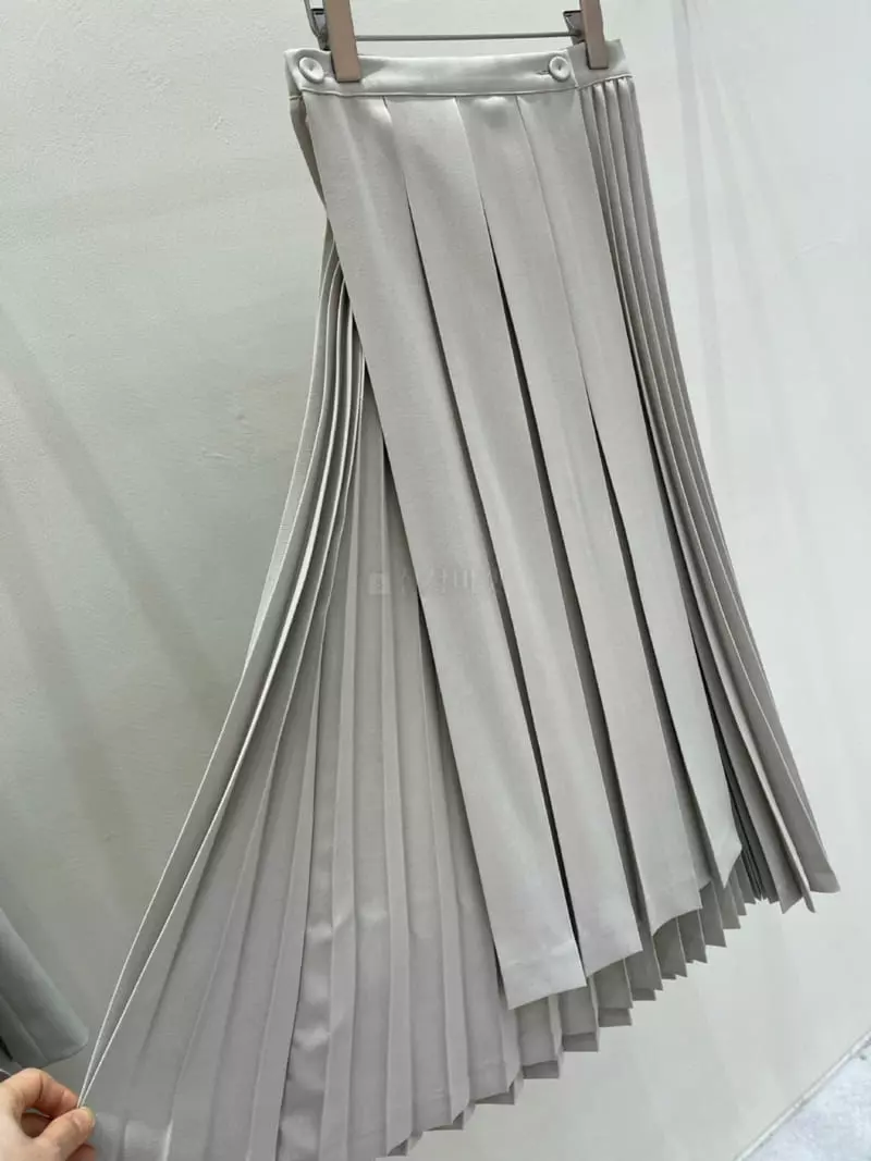 Blanc - Korean Women Fashion - #momslook - Pleats Skirt - 3