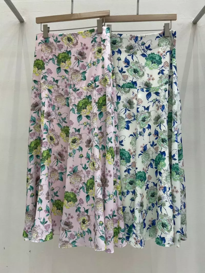 Blanc - Korean Women Fashion - #restrostyle - Flower Skirt - 4