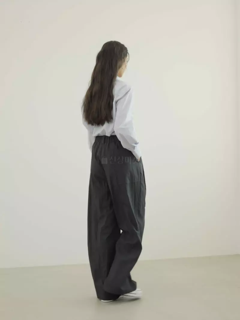 Blanc - Korean Women Fashion - #romanticstyle - Button Pants