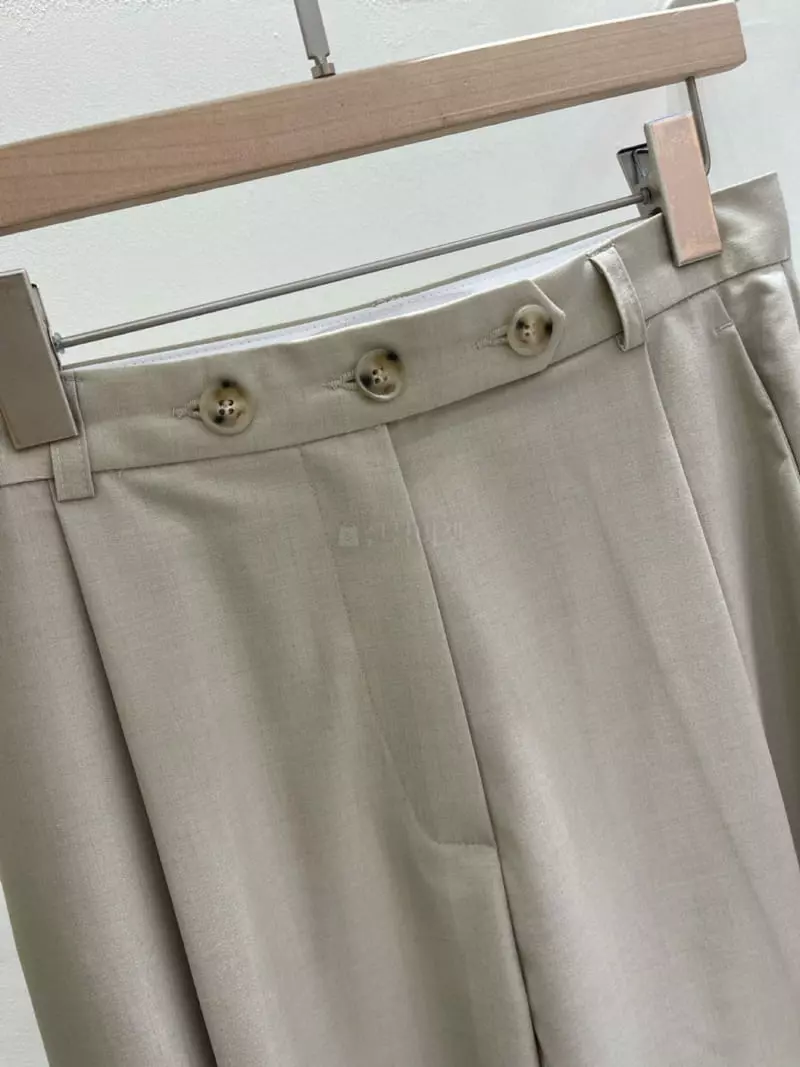 Blanc - Korean Women Fashion - #momslook - 3 Button Pants - 4