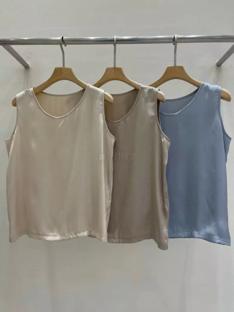Blanc - Korean Women Fashion - #womensfashion - Jess Sleeveless Tee - 2