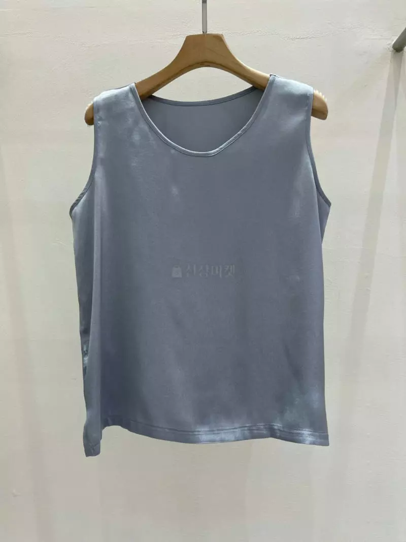 Blanc - Korean Women Fashion - #momslook - Jess Sleeveless Tee - 4