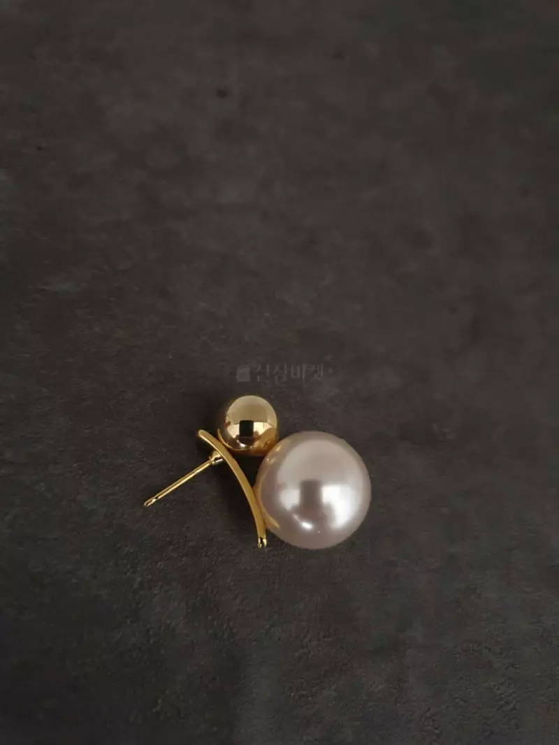 Blancchouette - Korean Women Fashion - #momslook - Pearl 7 Earring