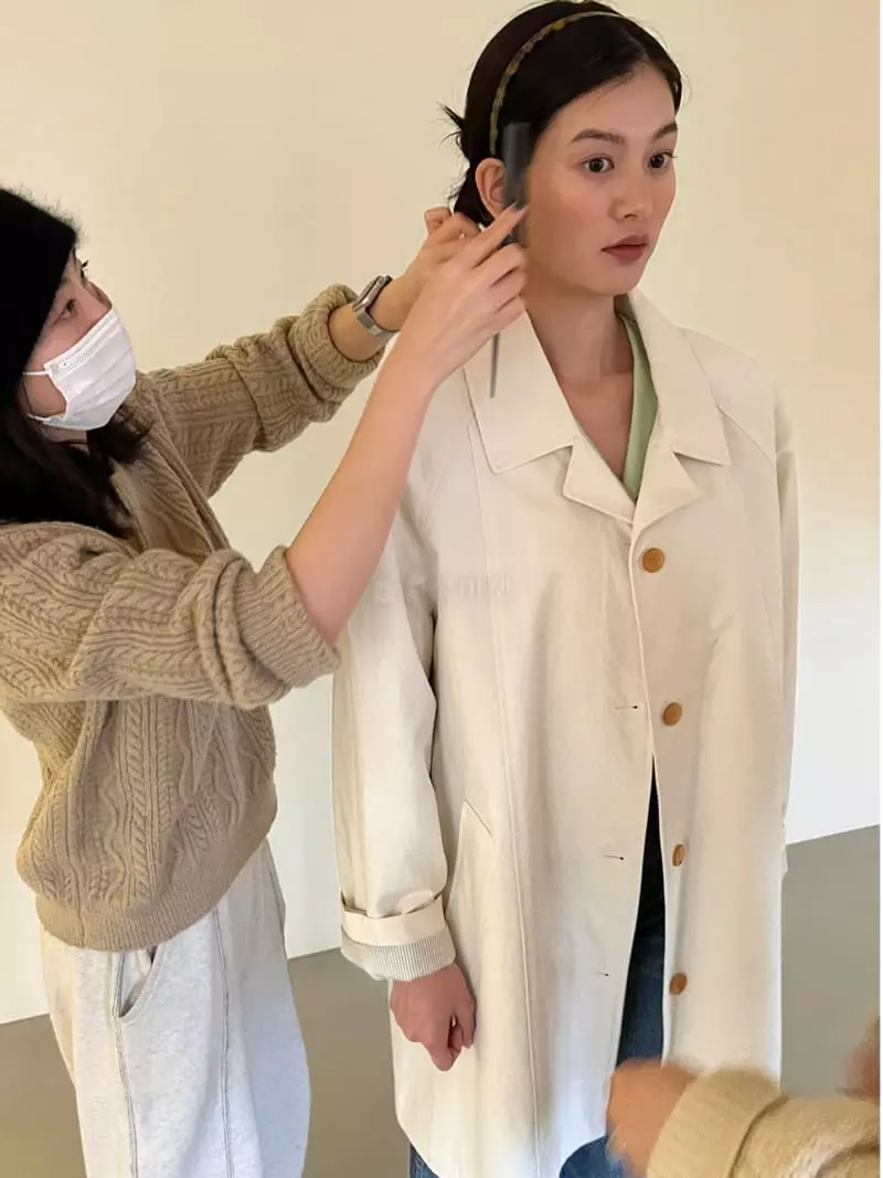 Bold - Korean Women Fashion - #momslook - Single Half Trench Coat - 2