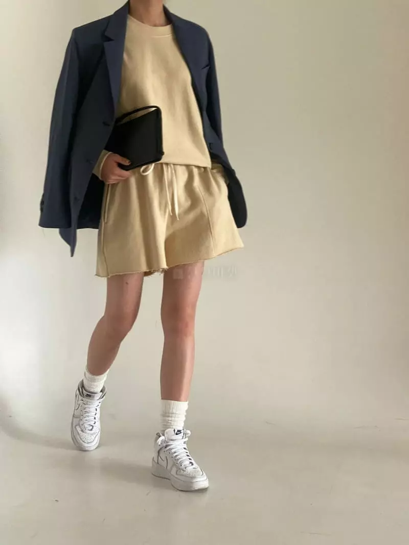 Bold - Korean Women Fashion - #momslook - Laurel Half Pants - 2