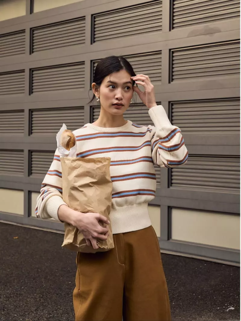 Bold - Korean Women Fashion - #romanticstyle - Round Stripe Knit Tee - 4