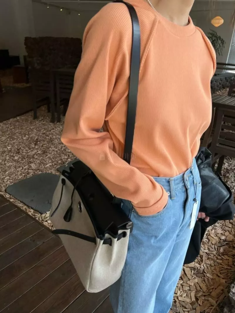 Breathe - Korean Women Fashion - #momslook - Amber Leglan Tee