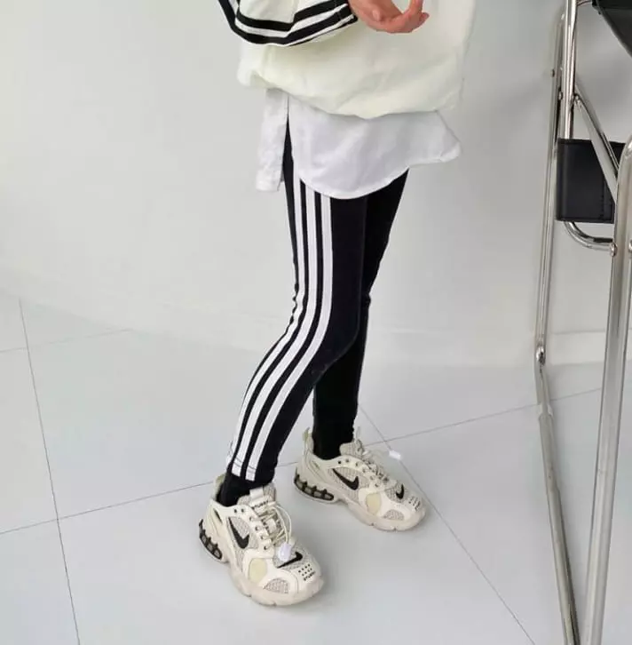 COMMA - Korean Children Fashion Brand - #littlefashionista - Three Lines Leggings