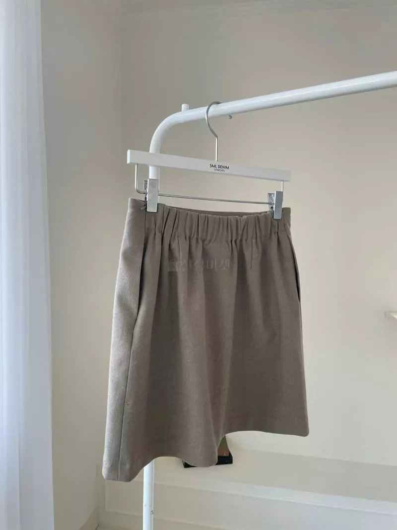 Charlotte - Korean Women Fashion - #vintageinspired - In Skirt