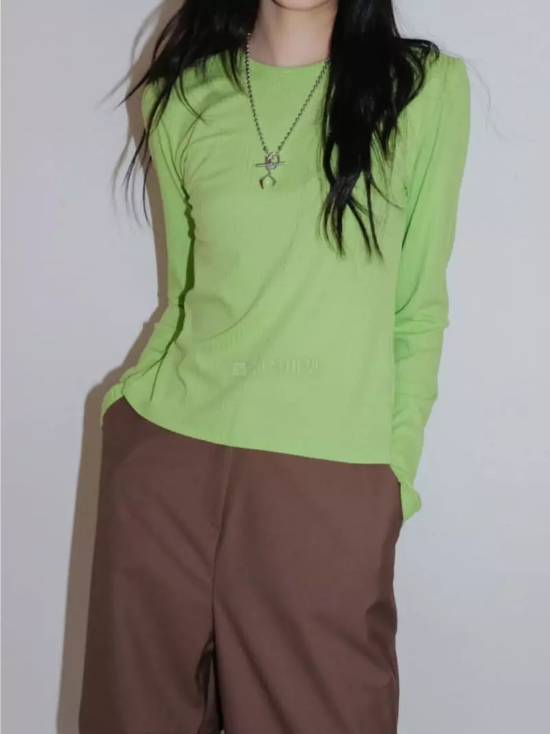 Charlotte - Korean Women Fashion - #womensfashion - Back-open Tee - 2