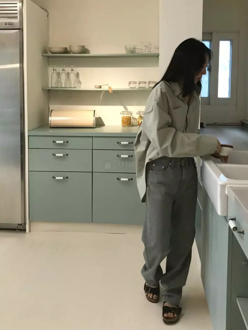 Charlotte - Korean Women Fashion - #momslook - Khaki Washing Jeans - 4