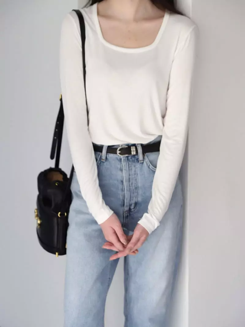 Cullum - Korean Women Fashion - #womensfashion - Legs Tee